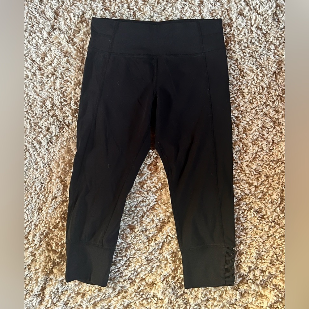 Women’s Calvin Klein capri leggings